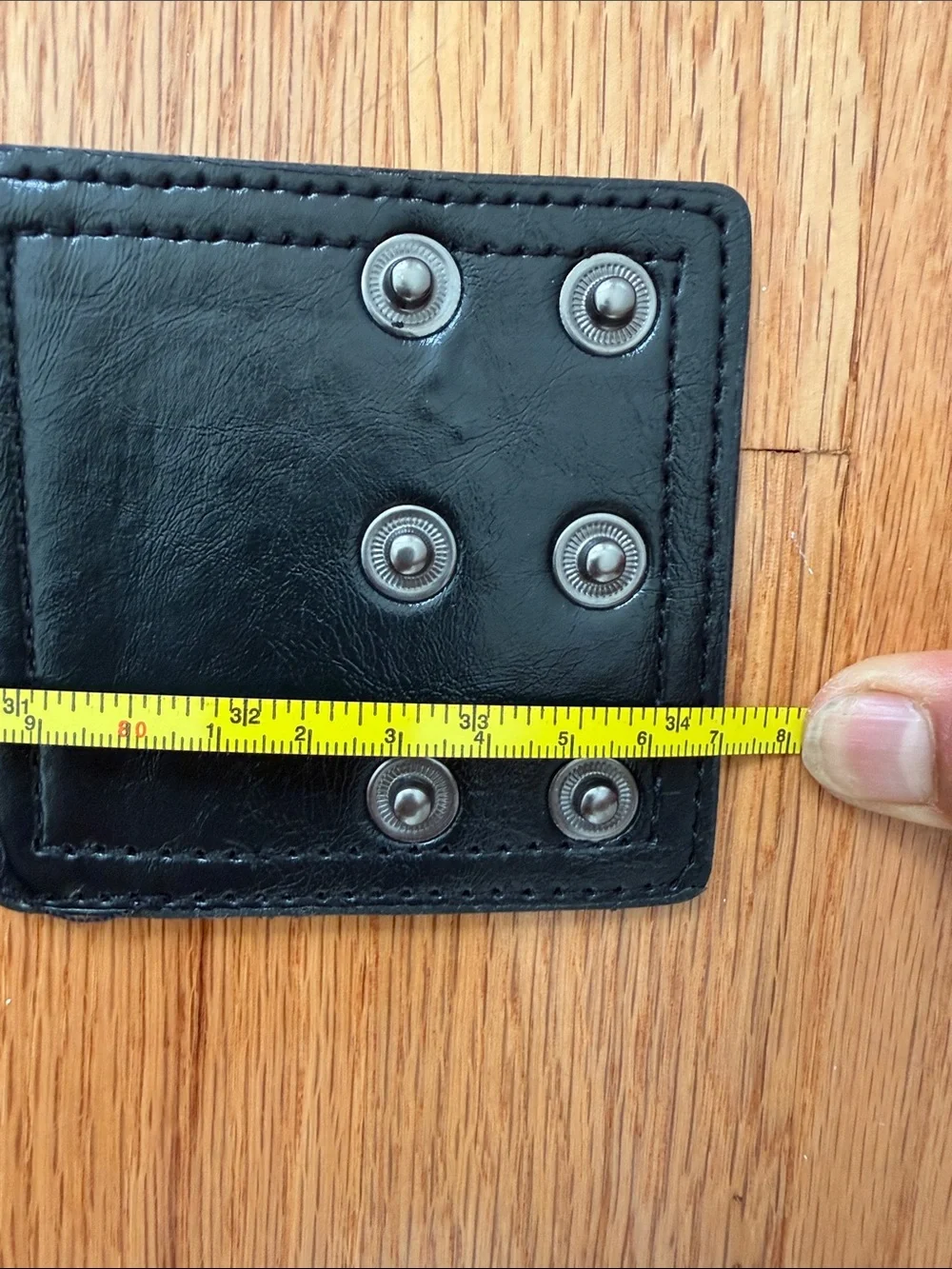 Black Leather Waist Belt with Gold 'D' Charm Accent Large